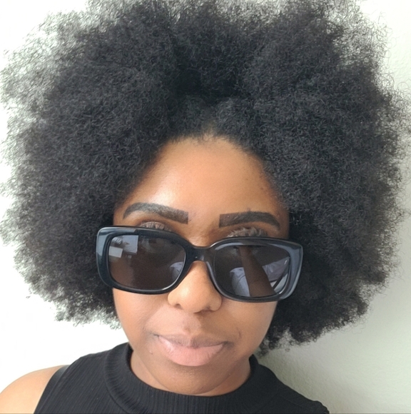 Meet your Posher, Unique - Picture 1 of 1